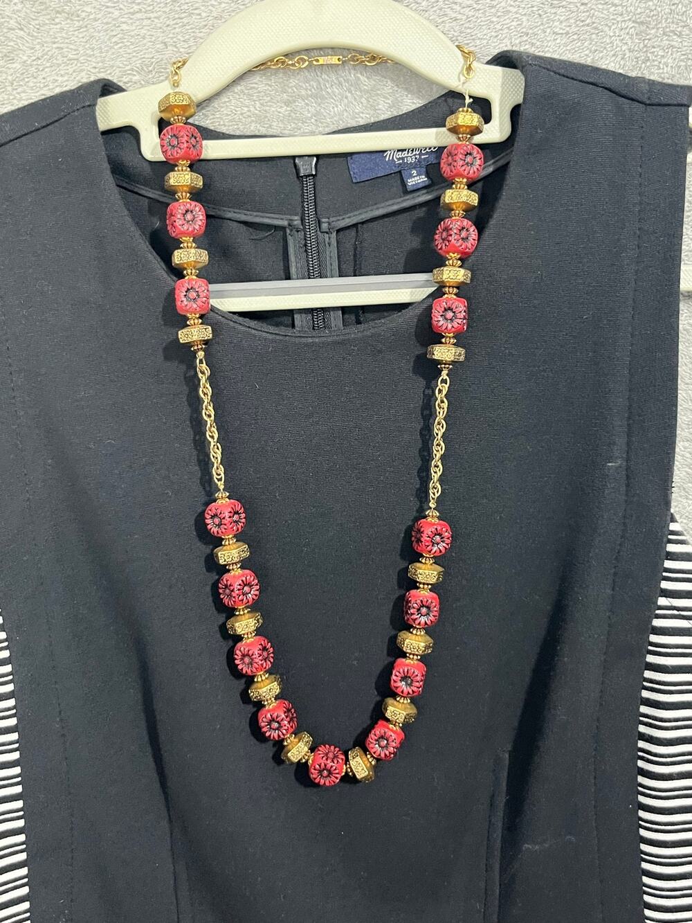 VTG Hobe Necklace Red Carved Floral Beds Gold Tone Chains MCM Statement Boho